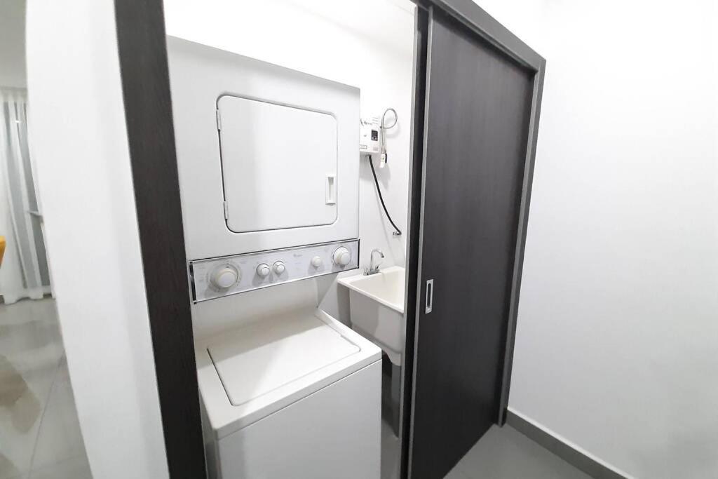 Amplio Condominio Ejecutivo Con Hermosa Vista Сан Педро Сула Екстериор снимка