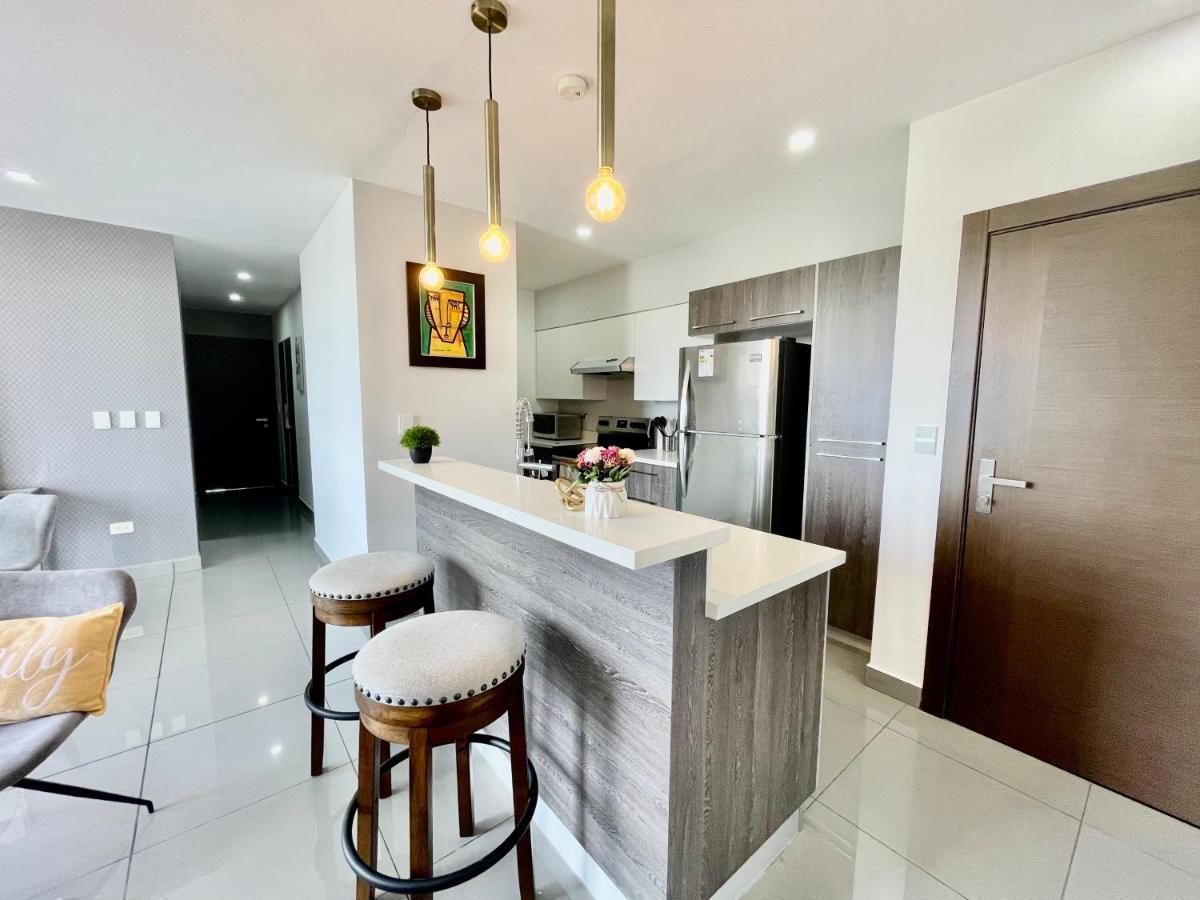 Amplio Condominio Ejecutivo Con Hermosa Vista Сан Педро Сула Екстериор снимка